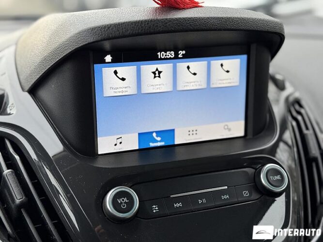 Ford Tourneo Courier 40 interauto-car