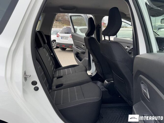 Dacia Duster 43 interauto-car