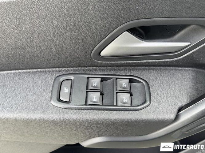 Dacia Duster 46 interauto-car