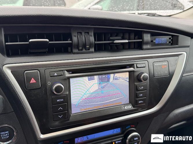 Toyota Auris 40 interauto-car