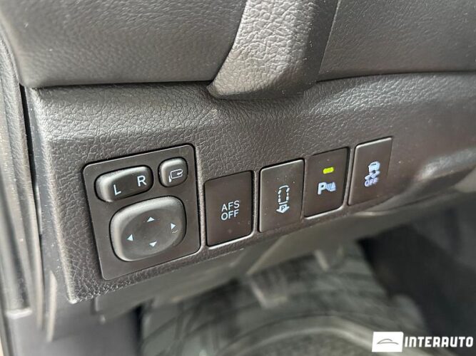 Toyota Auris 46 interauto-car