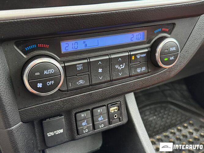 Toyota Auris 41 interauto-car