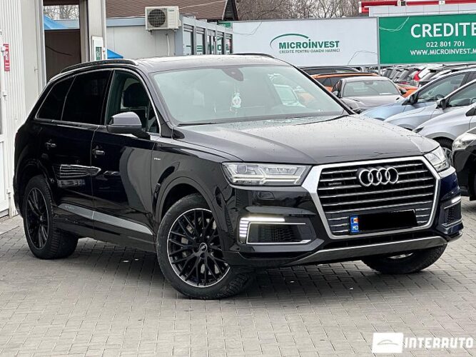 Audi Q7 E-Tron 36 interauto-car
