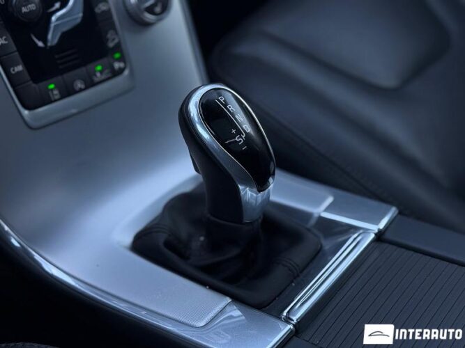 Volvo XC 60 48 interauto-car