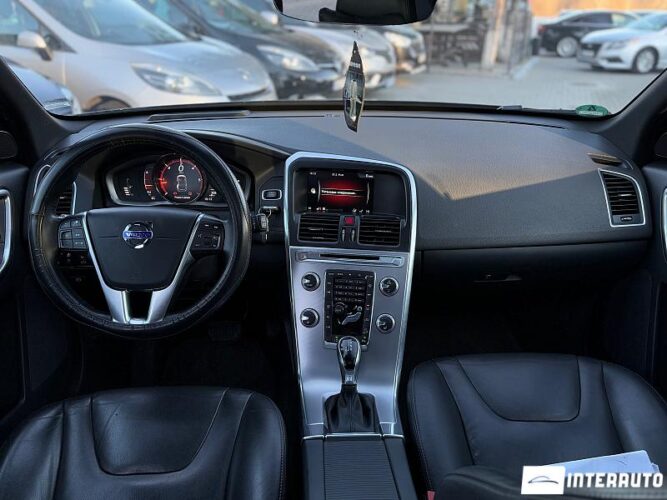 Volvo XC 60 43 interauto-car