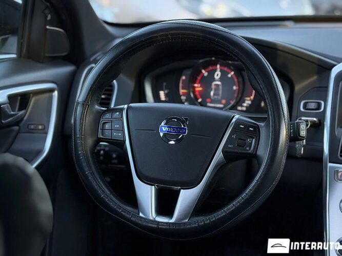 Volvo XC 60 44 interauto-car