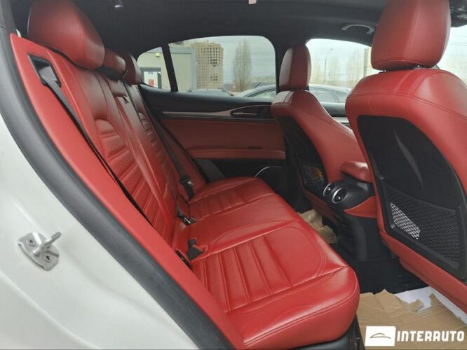 Alfa Romeo Stelvio Ti 41 interauto-car