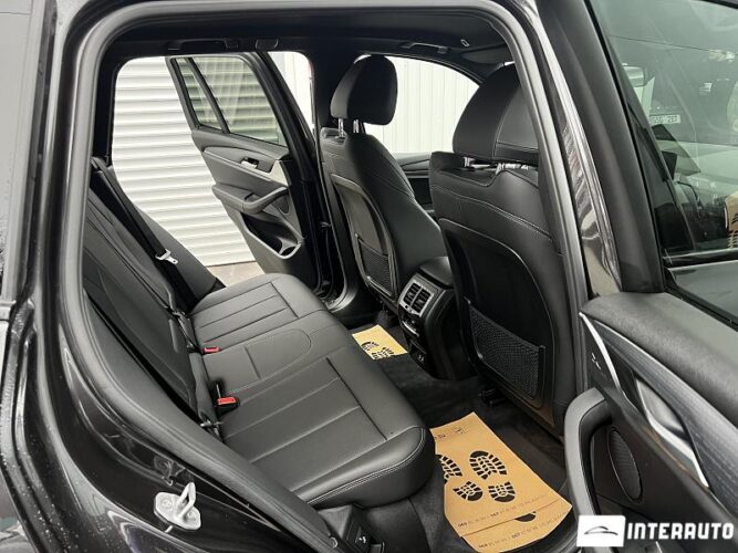 BMW X3 2.0i 41 interauto-car