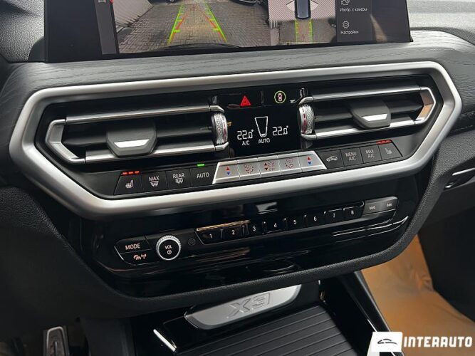 BMW X3 2.0i 47 interauto-car