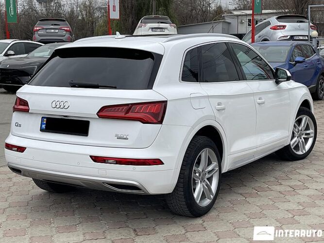 Audi Q5 35 interauto-car