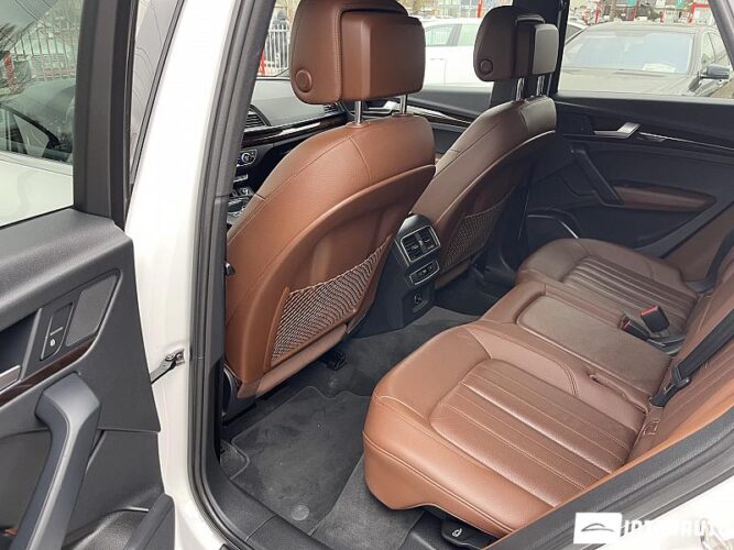 Audi Q5 50 interauto-car