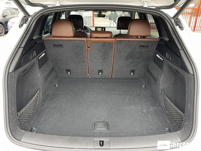 Audi Q5 52 interauto-car