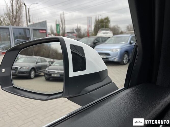 Audi Q5 38 interauto-car