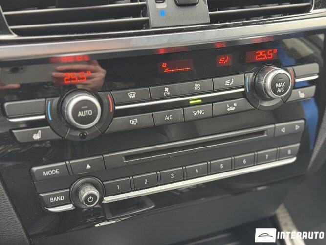 BMW X3 2.0D 46 interauto-car