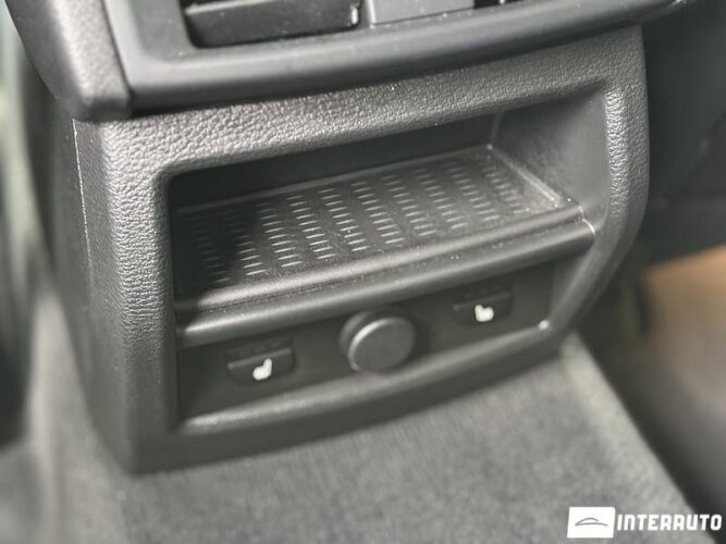 BMW X3 2.0D 50 interauto-car