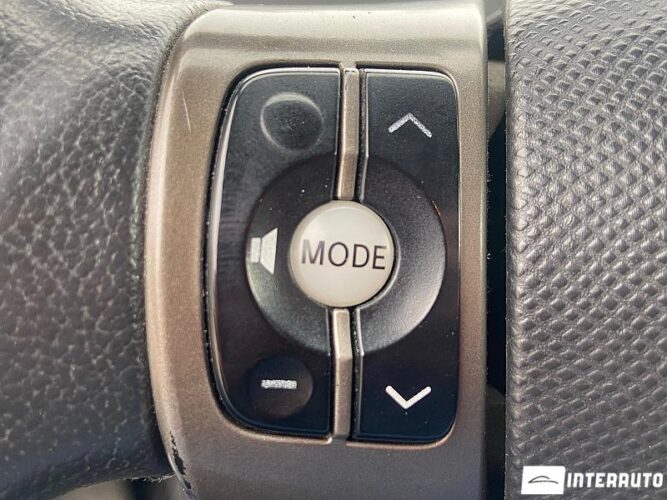 Toyota Yaris 36 interauto-car