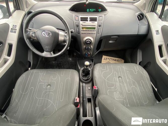 Toyota Yaris 33 interauto-car
