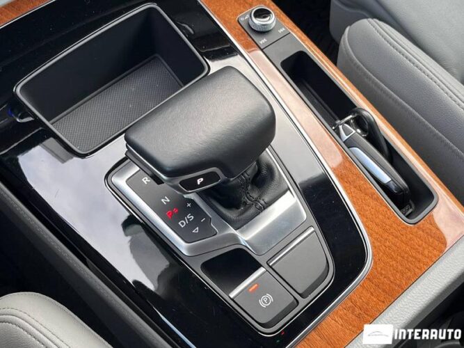 Audi Q5 55 interauto-car