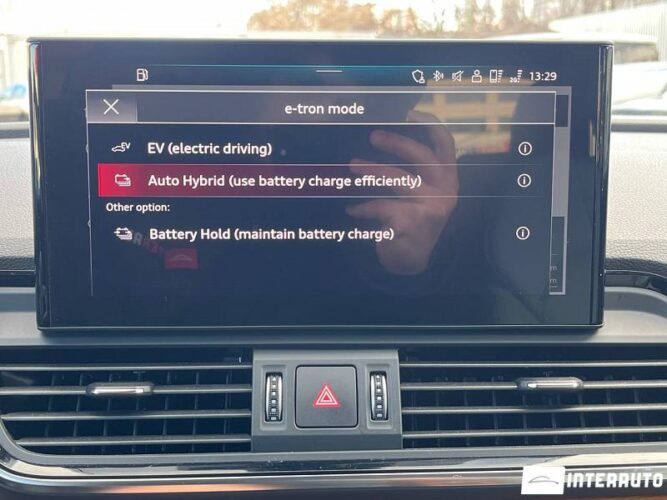 Audi Q5 53 interauto-car