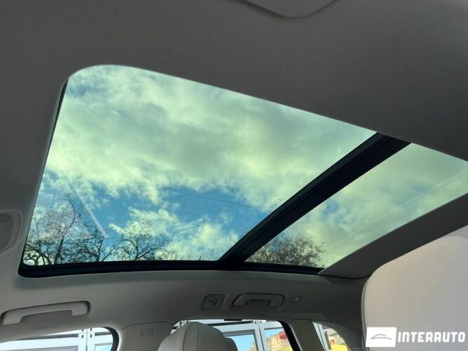 Audi Q5 58 interauto-car