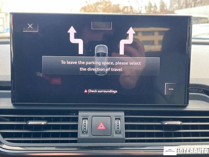 Audi Q5 52 interauto-car