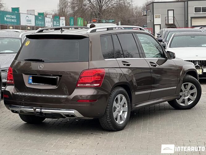 Mercedes GLK 220 36 interauto-car