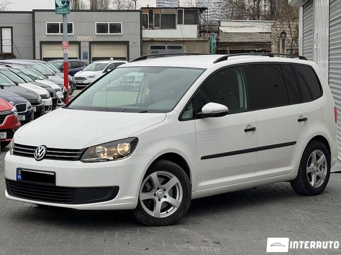 Volkswagen Touran 30 interauto-car