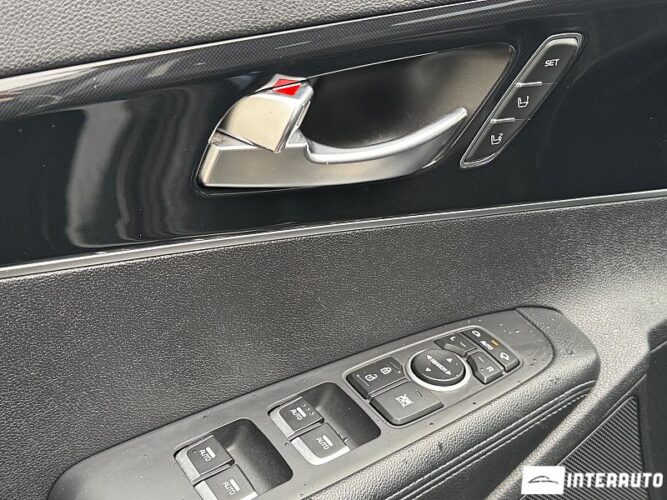 Kia Sorento 48 interauto-car