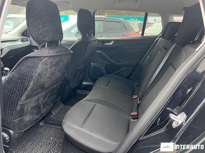 Ford Focus 49 interauto-car