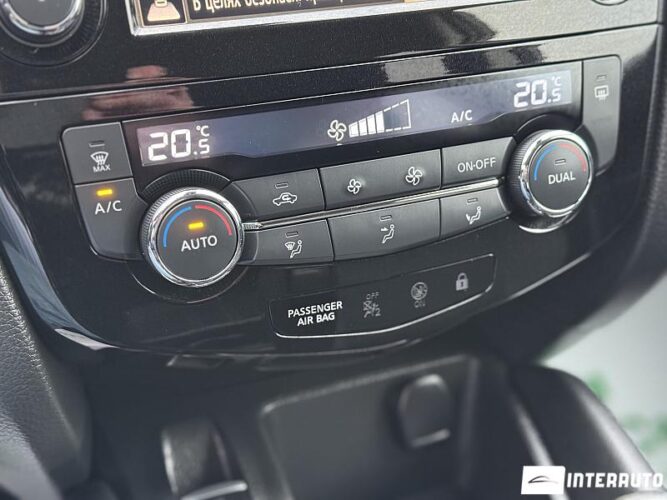 Nissan Qashqai 43 interauto-car