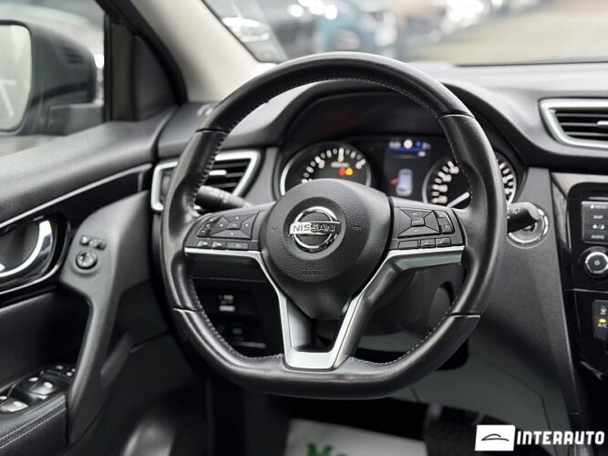 Nissan Qashqai 40 interauto-car