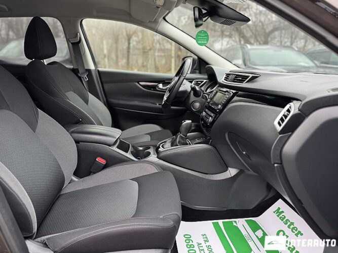 Nissan Qashqai 48 interauto-car