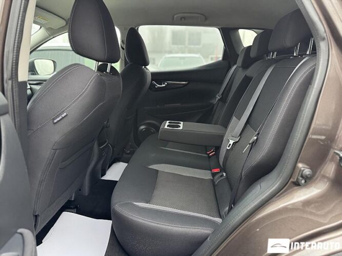 Nissan Qashqai 46 interauto-car