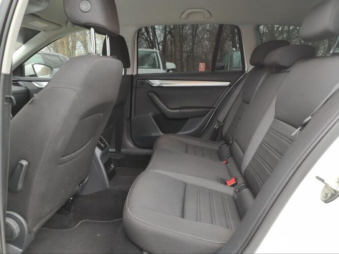 Skoda Octavia 37 interauto-car