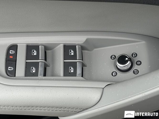 Audi Q5 61 interauto-car