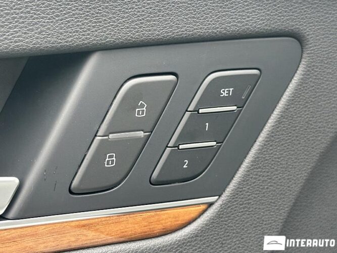 Audi Q5 62 interauto-car