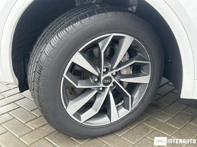 Audi Q5 58 interauto-car