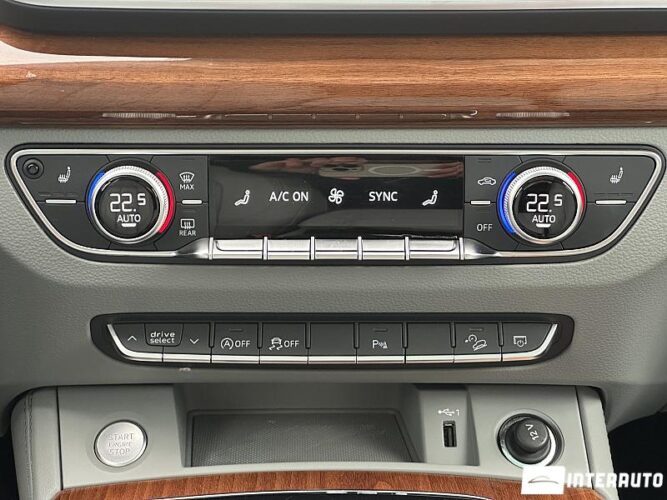 Audi Q5 50 interauto-car