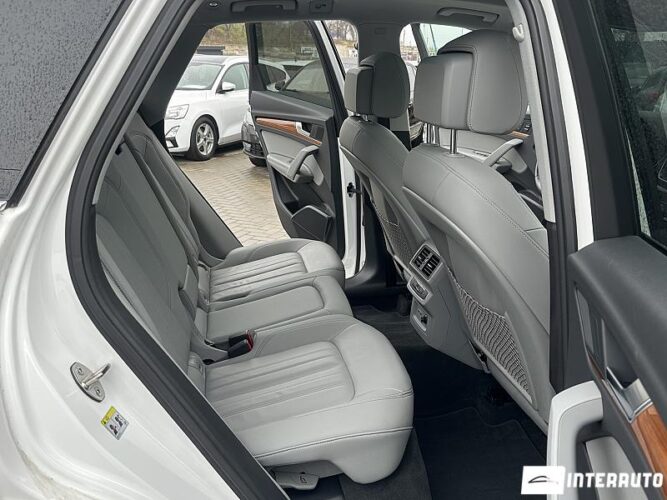 Audi Q5 55 interauto-car