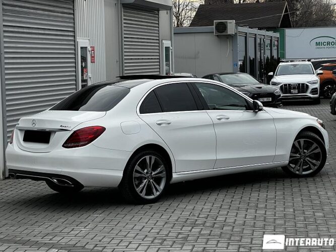 Mercedes C 300 36 mercedes C 300 2017