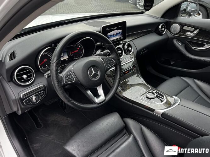 Mercedes C 300 38 mercedes C 300 2017