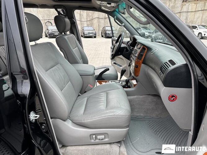 Toyota Land Cruiser 47 interauto-car