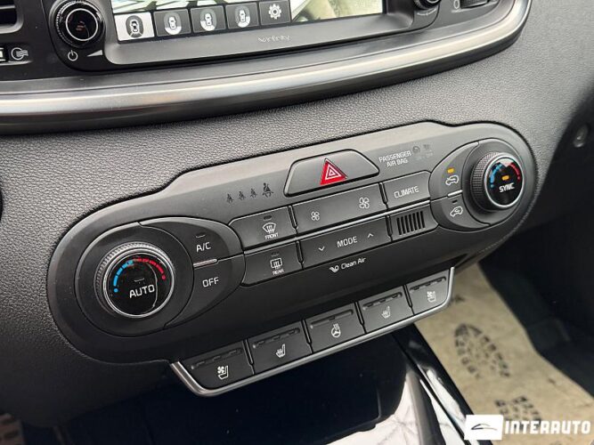 Kia Sorento 45 interauto-car