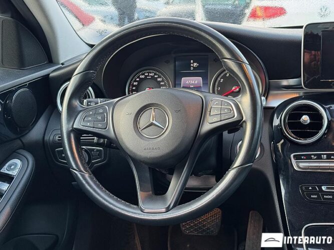 Mercedes C 180 38 interauto-car