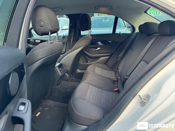 Mercedes C 180 47 interauto-car
