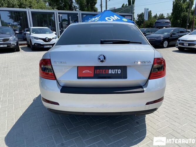 Skoda Octavia 33 interauto-car