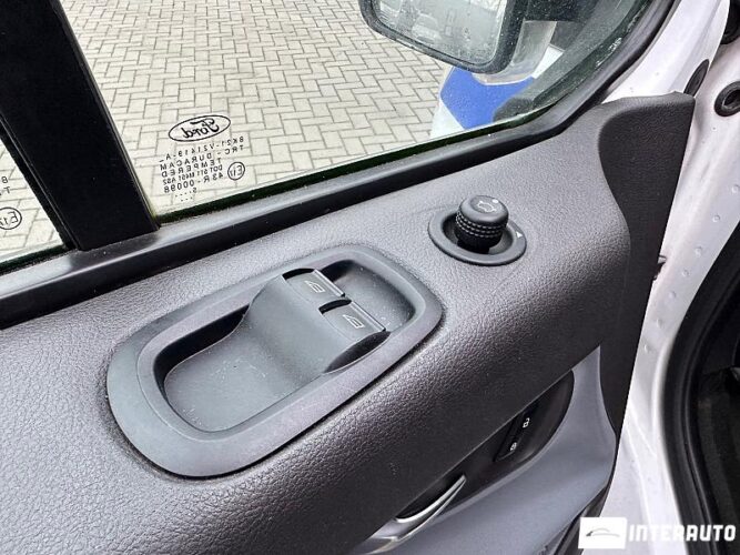 Ford Transit 31 interauto-car