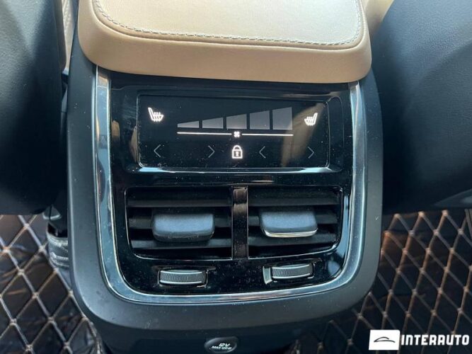 Volvo XC 90 67 interauto-car