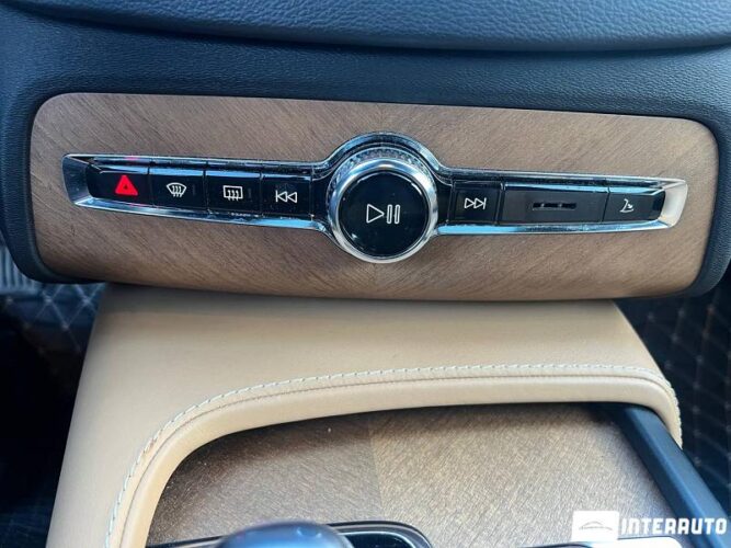 Volvo XC 90 63 interauto-car