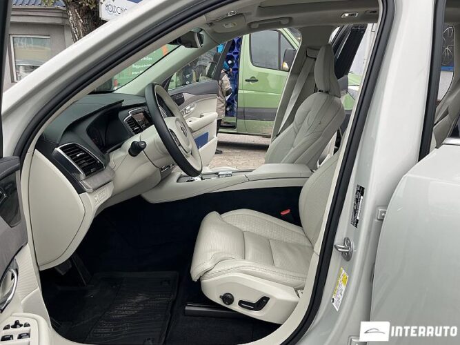 Volvo XC 90 44 interauto-car